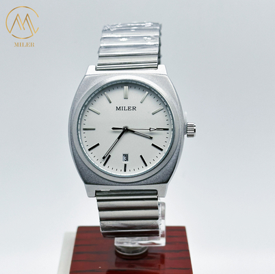 Aqua Resistant Quartz Stainless Steel Men Watch With Analog Display And Luminous Hands