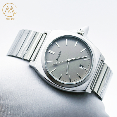 Classic Analog Stainless Steel Strap Watch Round Luminous Dial Mens Silver Strap Watch