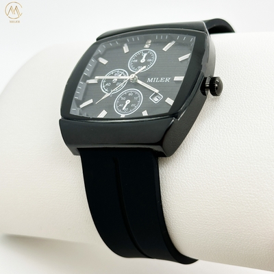 Factory Wholesale Silicone Quartz Wristwatches With Shock And Scratch Resistance