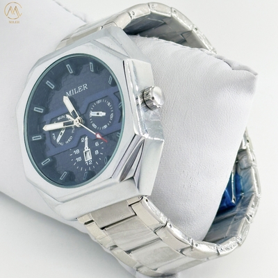 Round Quartz Business Watch With Date Display And 30m Water Resistance
