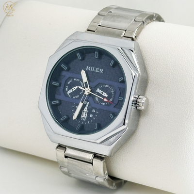 Round Quartz Business Watch With Date Display And 30m Water Resistance
