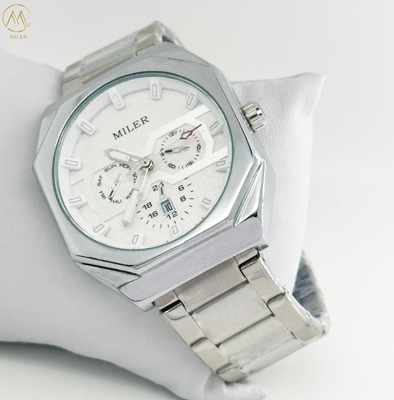 Wholesale Watch Men′s Scale Three Eyes Six Hands Waterproof Quartz Watch