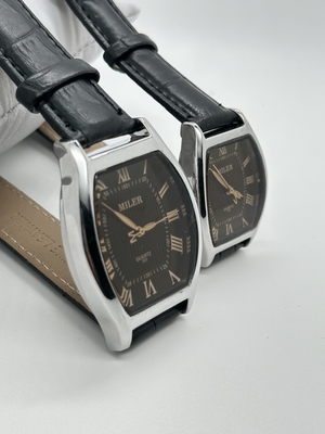 Waterproof Quartz Wrist Watch For Men And Women New Design Fashion Watch With Leather Wristband