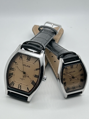 Waterproof Quartz Wrist Watch For Men And Women New Design Fashion Watch With Leather Wristband
