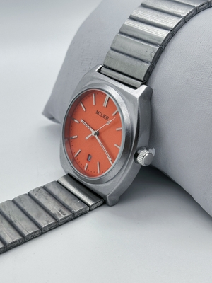 Fashion Dopamine Calendar Luxury Stainless Steel Wrist Watch For Men And Women