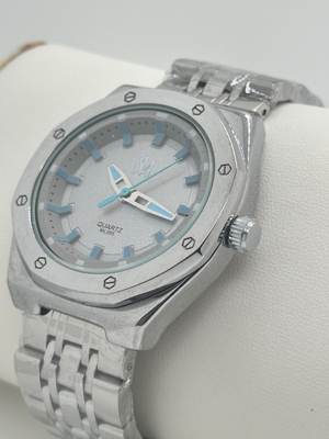 Men Watch Luxury Stainless Steel Quartz Wristwatch Birthday Anniversary Gift Watch
