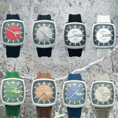 Fashion Stainless Steel Case Double Calendar Watch for Men and Women with Silicone Strap