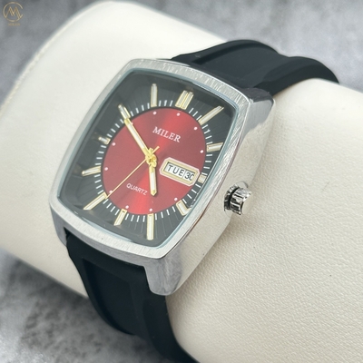 Fashion Stainless Steel Case Double Calendar Watch for Men and Women with Silicone Strap