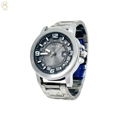 New Casual Sport Men  Luxury Waterproof Quartz Watch with Stainless Steel Band