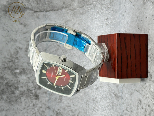 Business Quartz Design Wrist Classic Waterproof Watch for Men and Women Custom