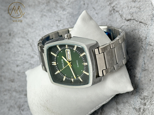 Newly Design Glamorous Quartz Movement Watch for Ladies with 5 Colors Option