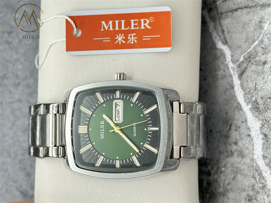 Factory Price Deep Waterproof Simple Style Quartz Watch Stainless Steel Watch For Men