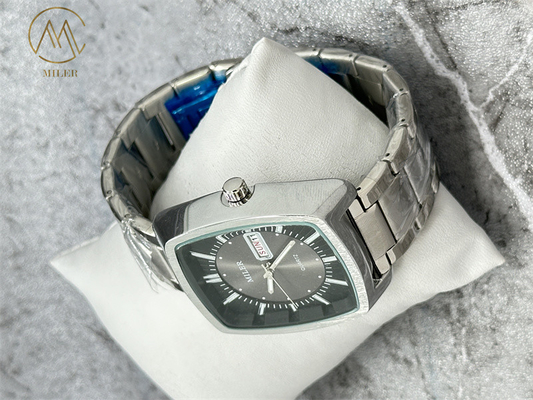 Men Silver Timepiece Stainless steel Strap Quartz Wristwatches