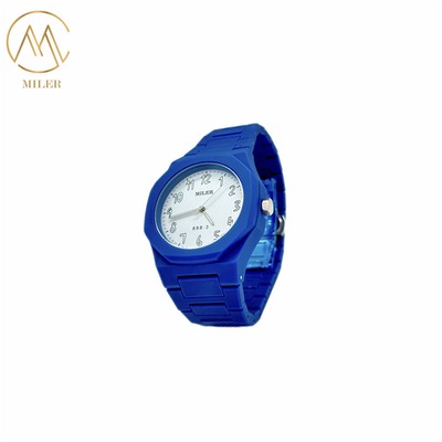 30 Meters Water Resistance and Quartz Movement Quartz Watch