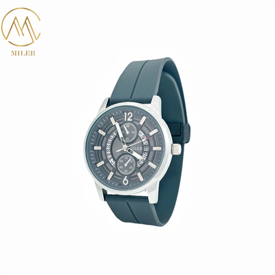 New Model Comfortable and Functional Silicone Strap Quartz Movement Watch