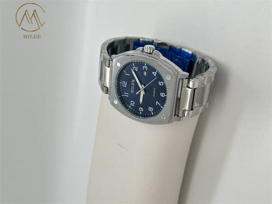 New Model 7 Colors Case Dial Quartz Watch with Stainless Steel Strap