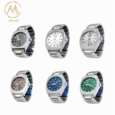 New Model 7 Colors Case Dial Quartz Watch with Stainless Steel Strap