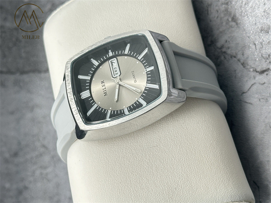 Newly Design 8 Color Option Dail Waterproof Quartz Watch for Women