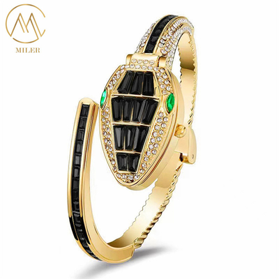 Newly Creative Design Wholesale Quartz Watch with Multiple Colors Option