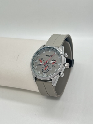 New Model Stylish Waterproof Quartz Women Watch Suitable for Various Occasions