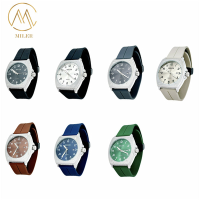 Modren Design New Quartz Movement Watch Colors Option Waterproof Watch