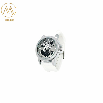 Beautiful Noble Quartz Watches Classical Design Men Watches with Silicone Strap
