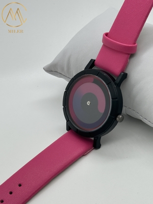 Durable Leather Strap Quartz Watch 30 Meters Water Resistance Stylish Design