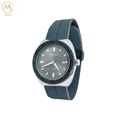 Fashion Casual Business Quartz Life Waterproof Auto Date Display Quartz Wrist watch with Silicone Stra