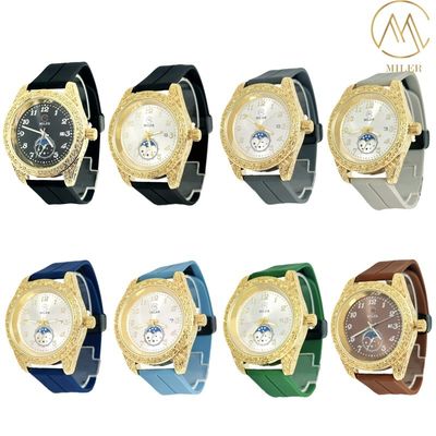 Classic Men Women Wrist Watches powered by Quartz Movement with Silicone Strap