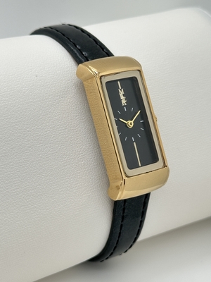 Fashionable Chic Leather Strap Quartz Watch Stainless Steel Stylish Quartz Wrist Watch