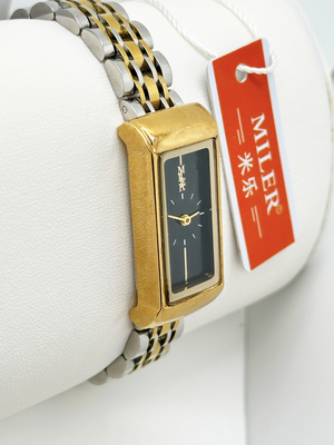 Classic Analog Stainless Steel Strap Watch For Girls 30 Meters Water Resistance