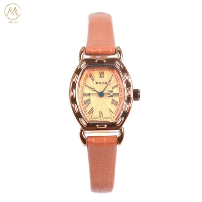 Modern Leather Strap Quartz Watch with 30M Water Resistance