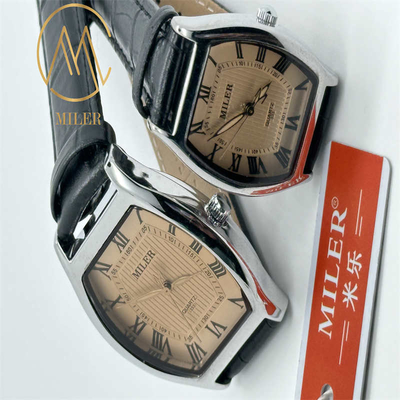Leather Strap Quartz Watch With 30 Meters Waterproof For Young People High-Performance
