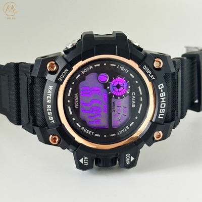 Fashion Electronic Quartz Sport Watch For Men With Silicone Strap