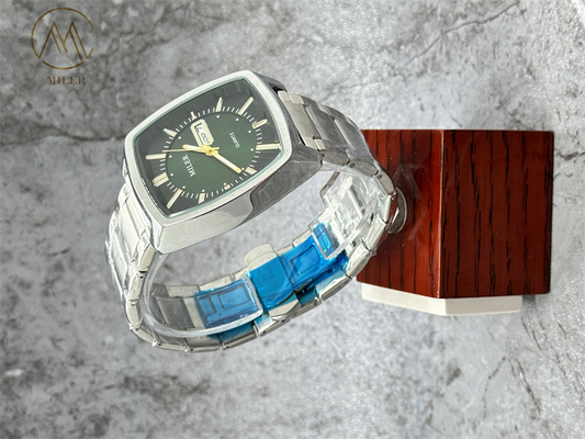 Men Silver Timepiece Stainless steel Strap Quartz Wristwatches
