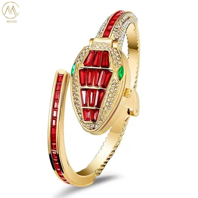 Miler Hot Sell  Bracelet Wrapped With Diamond Clamshell Creative Women Watch